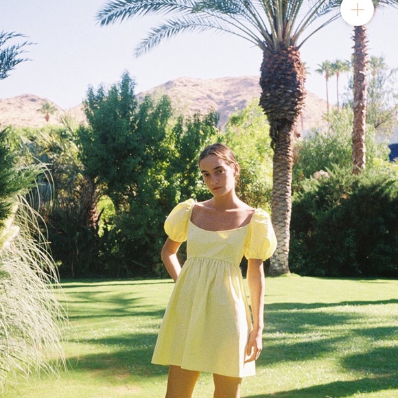 Ciao Lucia Delfina Dress in Light Yellow - Picture 2 of 10